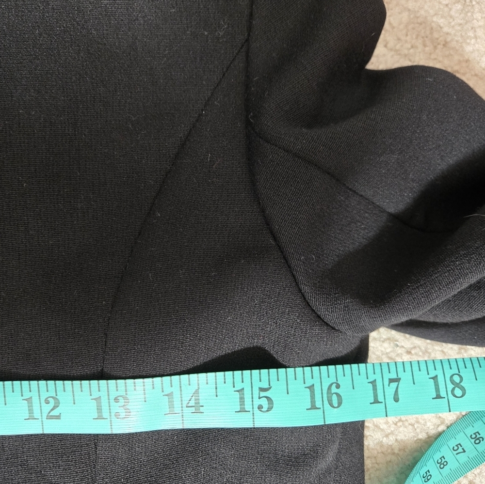 ECOLOR Black Double-Breasted Women's Jacket With Ruffle Bottom And Cuffs. Medium - Picture 13 of 14